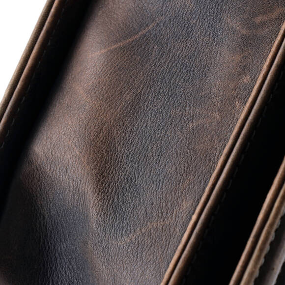 Chanel New Medium Boy Flap Bag Quilted Washed Calfskin - Picture 7 of 7